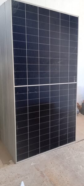 لوح طاقة شمسية اوربي