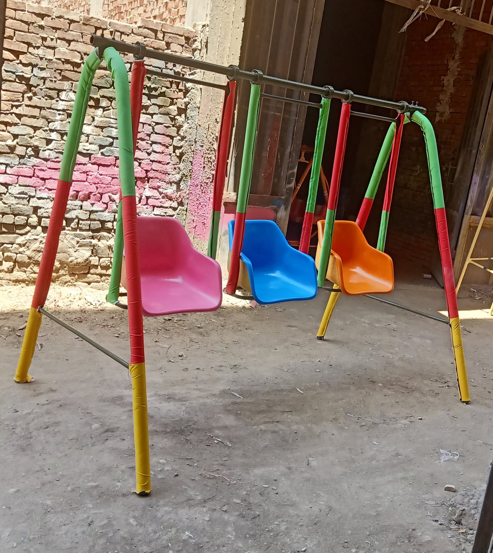 مصنع لعب اطفال للحدائق و النوادى
