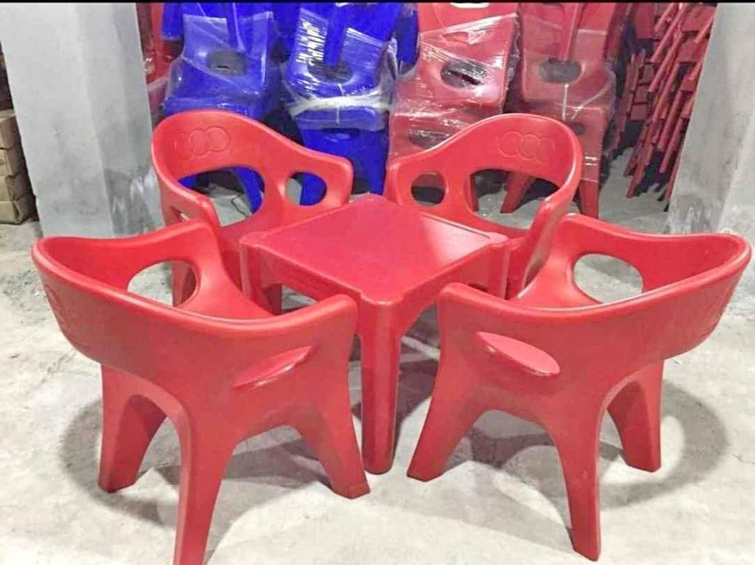 مصنع كراسى للحدائق و النوادى