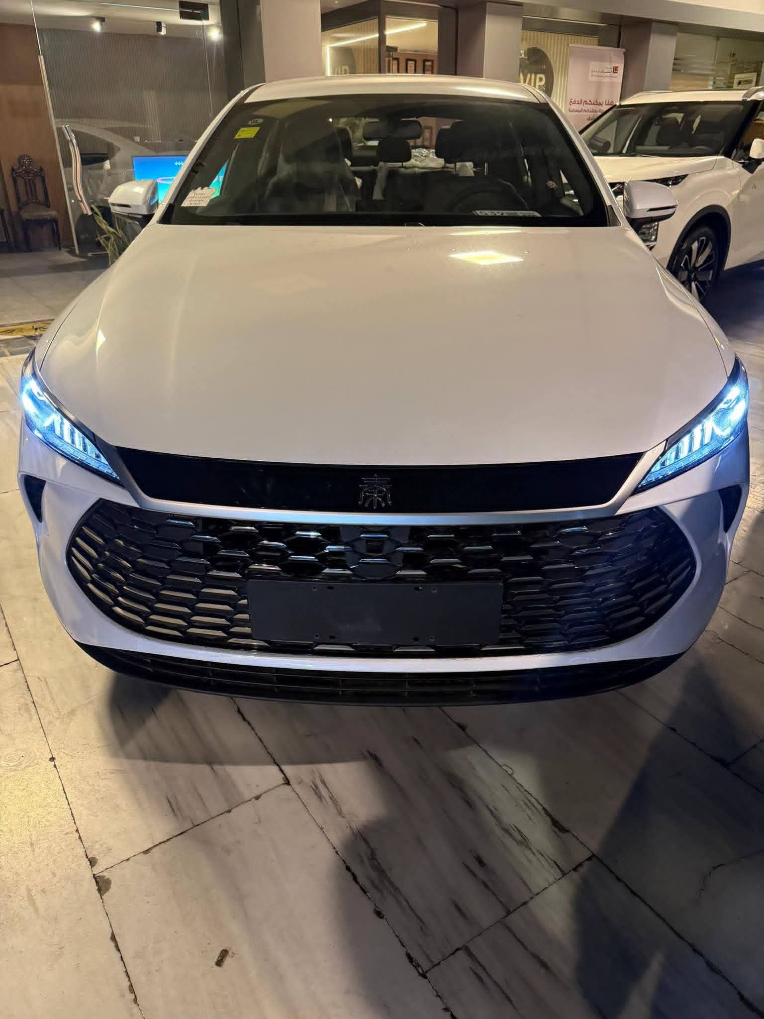 BYD Shen Plus للبيع – هايبرد – شحن ذاتي