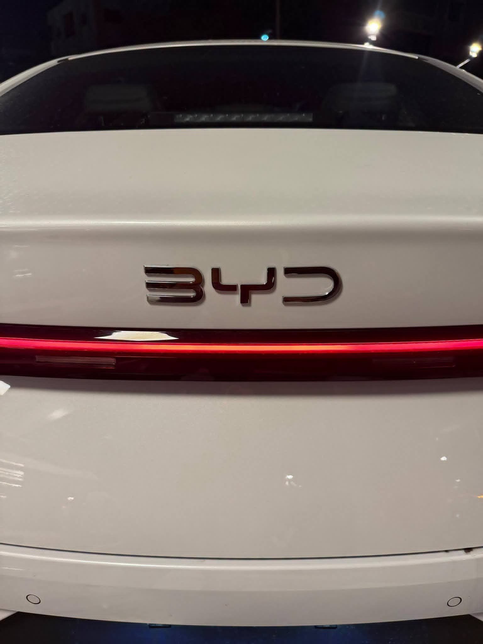 BYD Shen Plus للبيع – هايبرد – شحن ذاتي